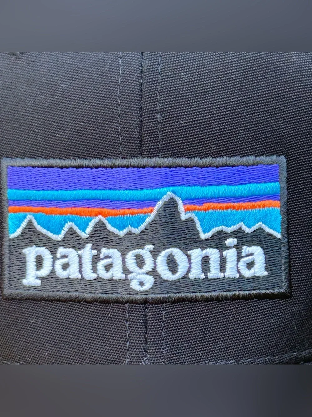 Patagonia P-6 Logo Trucker Hat One Size Fits All Unisex Black